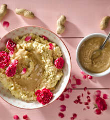 Jáhlová kaše s domácím arašídovým máslem