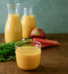Karotten-Apfel-Nektar