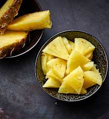 Gotowanie na parze ananasa (500-800 g)