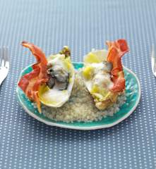 Entrée : huîtres en écume de lard
