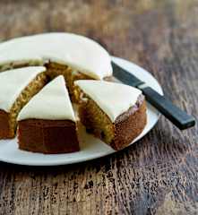 Bolo de abóbora, laranja e cardamomo