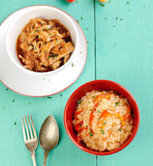 Bifes de frango picantes com arroz de pimentos