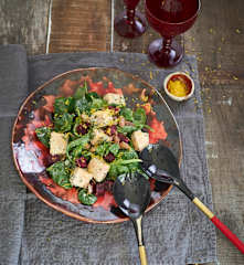 Salada morna de feijão e salmão
