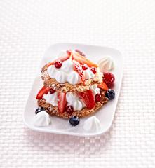 Mille-feuille de fruits rouges