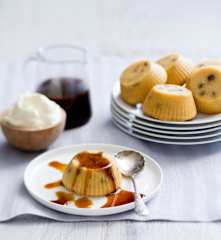 Steamed ginger puddings