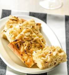Focaccia with Onions (TM5 Metric)
