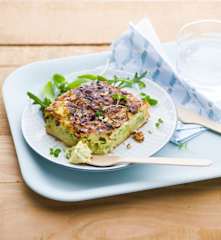 Clafoutis courgette, chèvre et noisettes