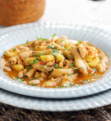 Feijoada de lingueirão e batata-doce