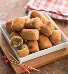 Croquetas de hojas de borraja y boletus
