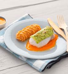 Lotte en croûte de fromage basque et purée de pommes de terre au chorizo