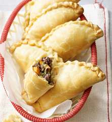 Teigtaschen mit Rindfleisch und Gemüse