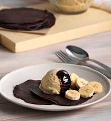 Crêpes de chocolate con helado de plátano