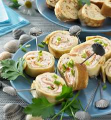 Pfannkuchenröllchen mit zwei Füllungen