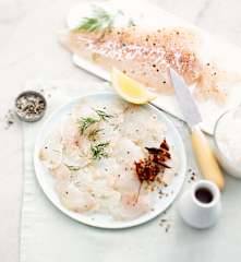 Gravlax de cabillaud au piment fumé