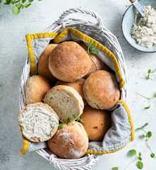 Cebulowe bułki z oregano