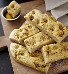 Kräuter-Knoblauch-Focaccia