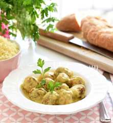 Albóndigas caseras al curry con cuscús