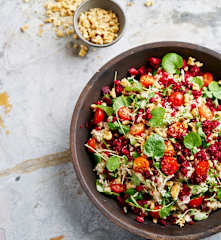 Salada de cevada com frango e beterraba
