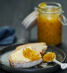 Mango-Passionsfrucht-Konfitüre