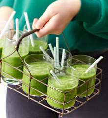Green smoothie au kale, avocat et pomme