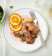 Conejo en salsa de naranja y tomillo