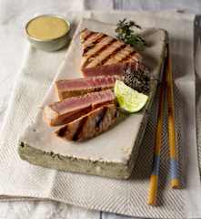 Thunfischsteaks mit Teriyaki-Creme