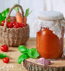 Conserva di datterini e verdure