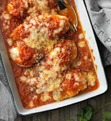 Куриные грудки с соусом пиццайола