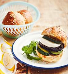 Burger aux légumes et à la mozzarella