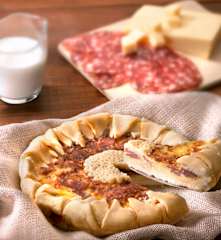 Crostata con salami y queso (sin gluten)