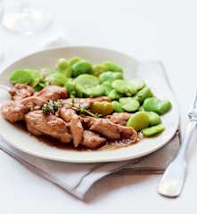 Effiloché de lapin et fèves au thym