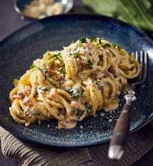 Spaghetti mit Bärlauch-Carbonara