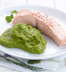Saumon vapeur et purée de petits pois