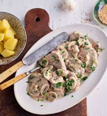 Polędwiczki wieprzowe z sosem musztardowym i ziemniakami