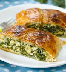 Listové těsto plněné špenátem a sýrem