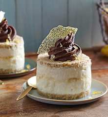 Mystère de poire, ganache chocolat-gingembre