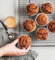 Muffiny z mąki owsianej z masłem orzechowym