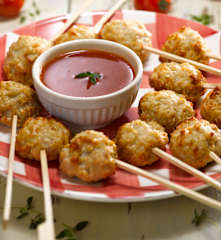 Krůtí lízátka s rajčatovou omáčkou