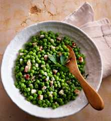 Erbsen nach Florentiner Art