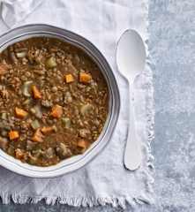 Sopa de lentilhas e abóbora