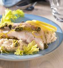 Fischfilet mit Selleriepüree und Kapern-Zitronen-Sauce