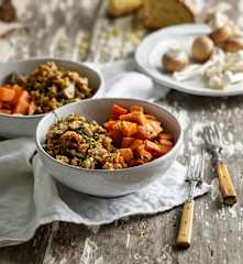 Migas de couve e cogumelos com batata-doce