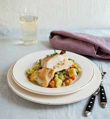 Hendlbrust mit Eierschwammerlfüllung auf Sommergemüsegnocchi