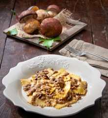 Ravioli luganega e porcini