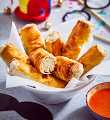 Mettröllchen mit Chilisauce
