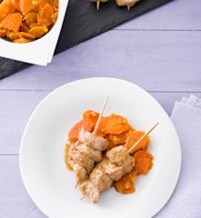 Brochetas de pavo con zanahorias especiadas