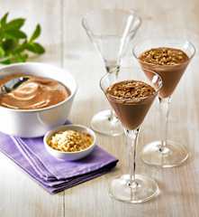 Mousse di crema inglese al cioccolato