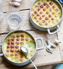 Gratin de ravioles, céleri et poireaux