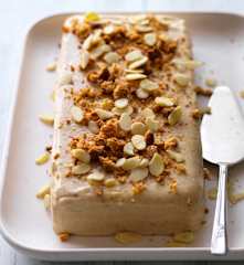 Semifreddo with Marsala and Amaretti