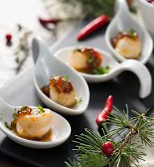 Vieiras a la plancha con mermelada de chile